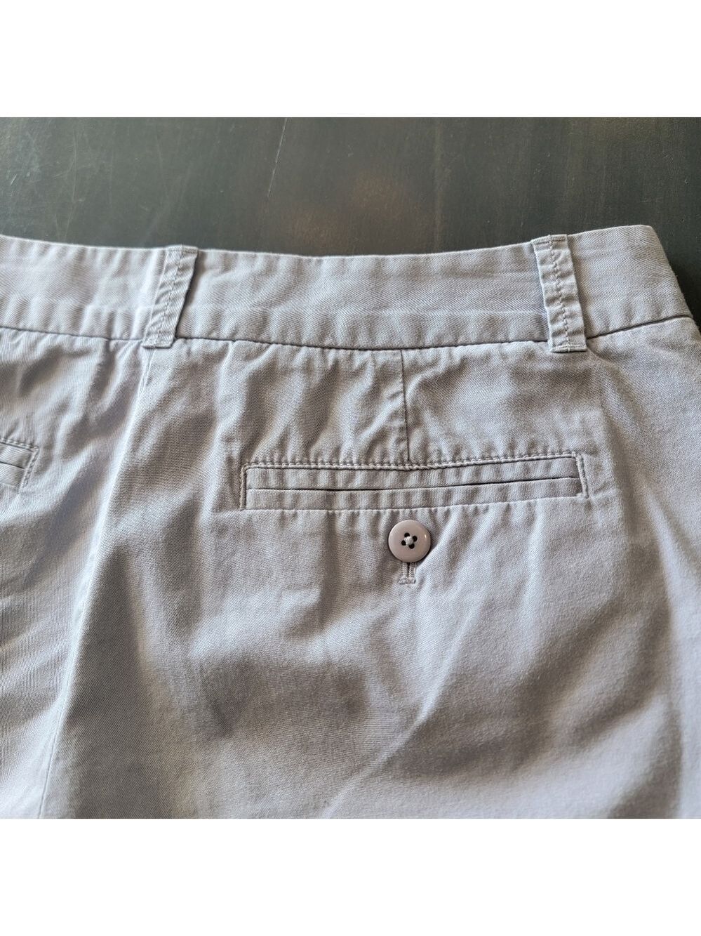 J. Crew Light Gray 100% Cotton Weathered Broken In Chino Shorts Size 4 - Picture 8 of 8